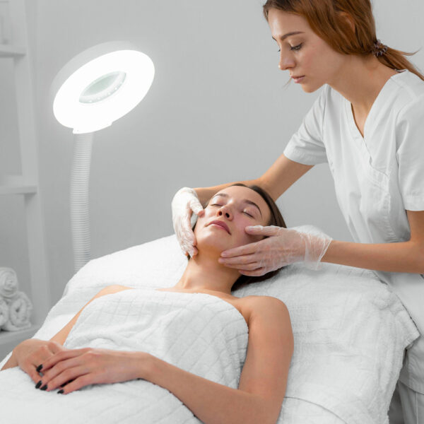 How to make a beauty center more profitable: The key lies in peelings